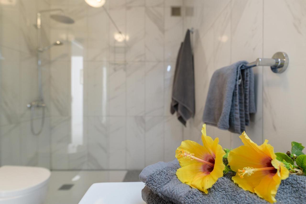 Sol Eterno - Luxury Aparmtent With Direct Oceanview And Extra Services コスタ・テギセ エクステリア 写真